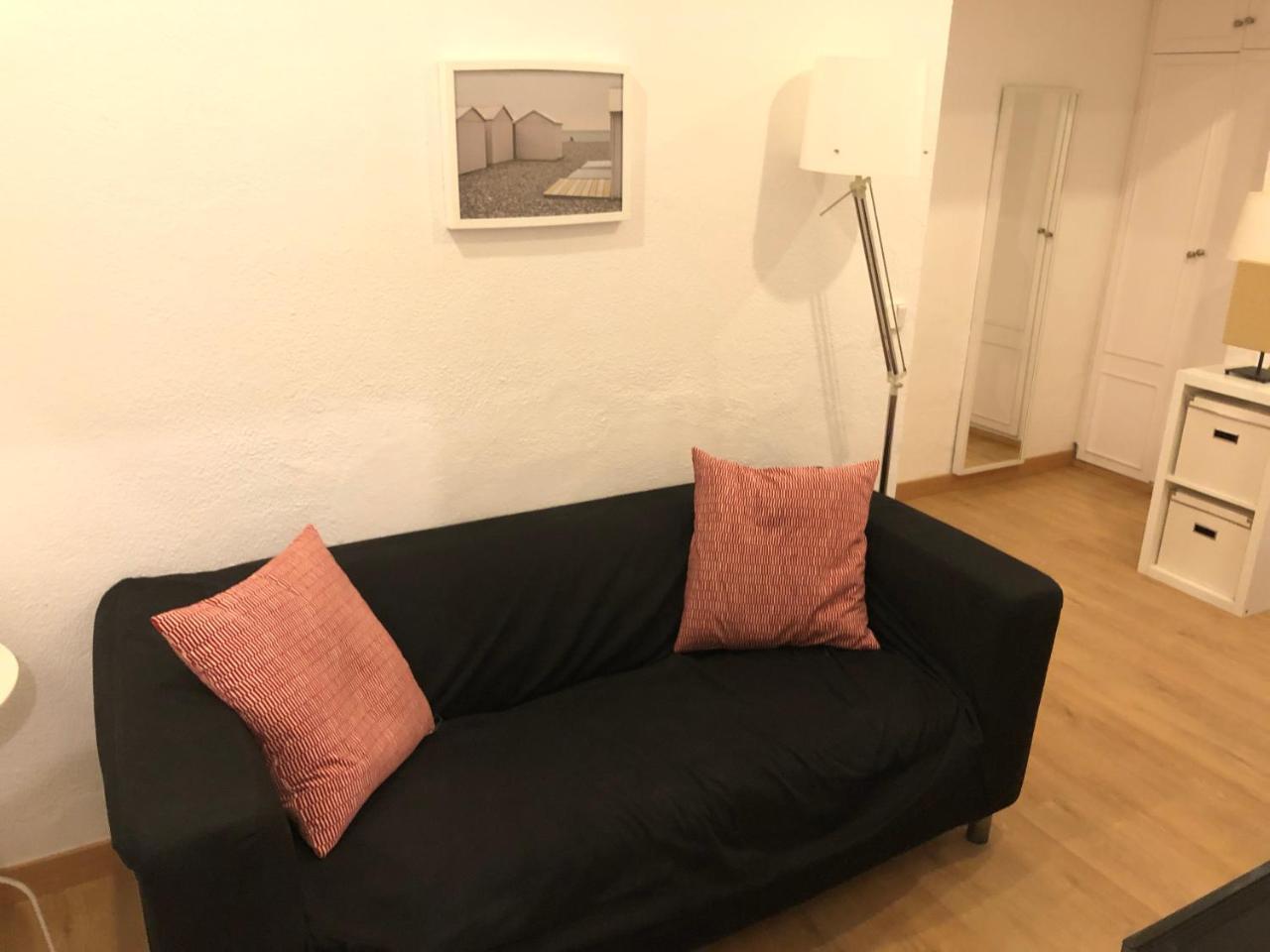 New! Apartment In Sarria Near Metro บาร์เซโลนา ภายนอก รูปภาพ